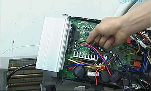 浑江美的空调电话是多少